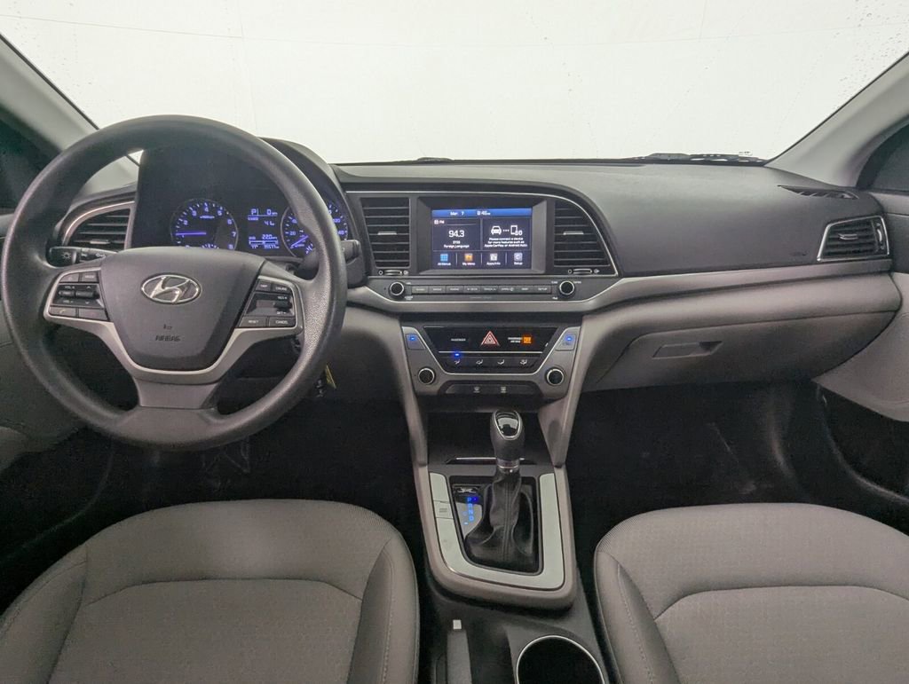 Used 2017 Hyundai Elantra SE image 16