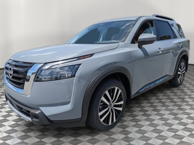New 2025 Nissan Pathfinder Platinum