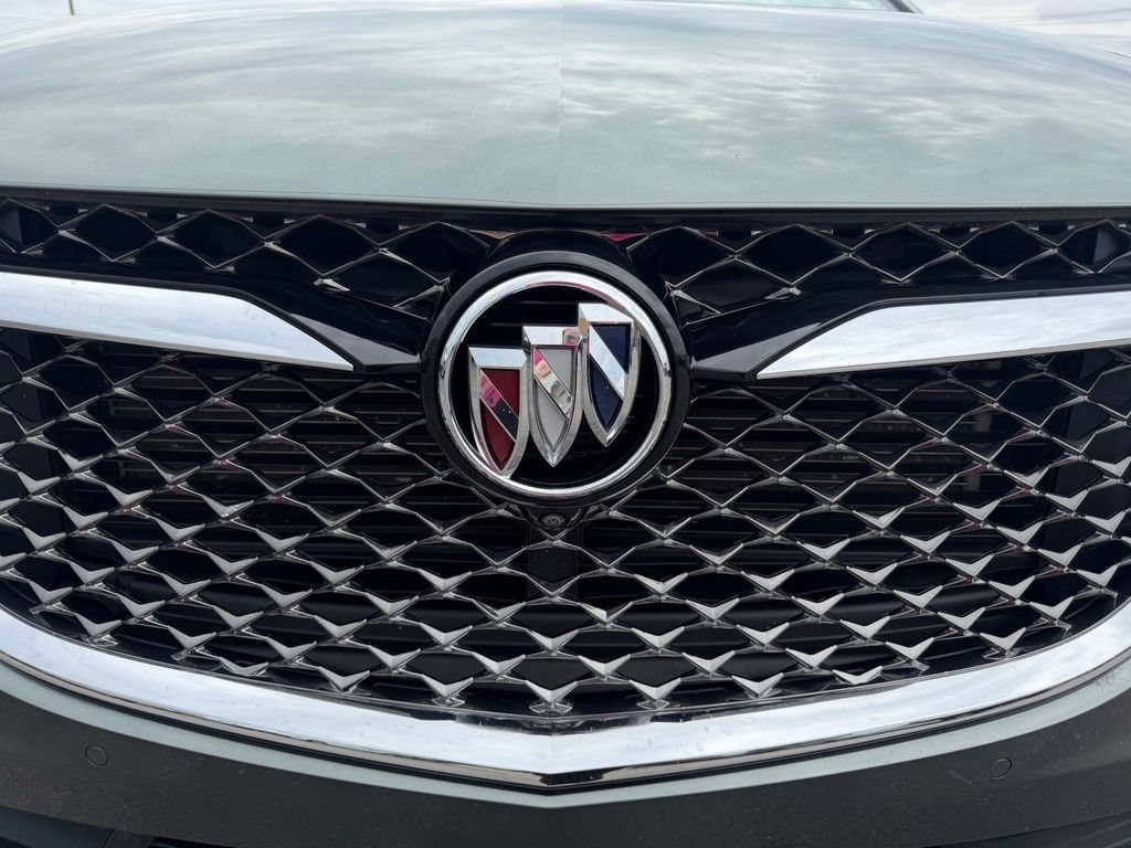 Used 2023 Buick Enclave Avenir w/ Avenir Technology Package FWD image 7