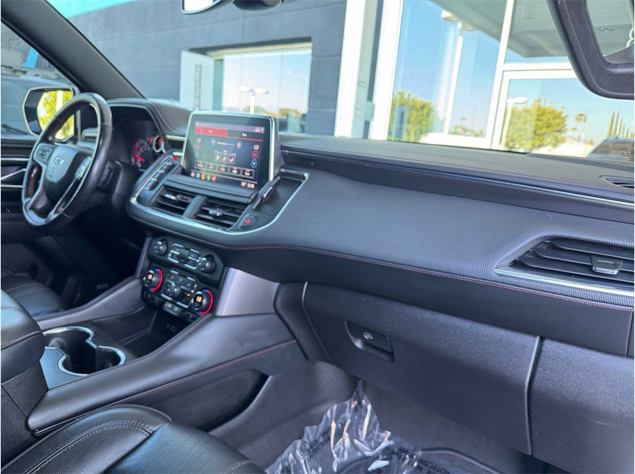 Used 2021 Chevrolet Suburban RST w/ Luxury Package image 24