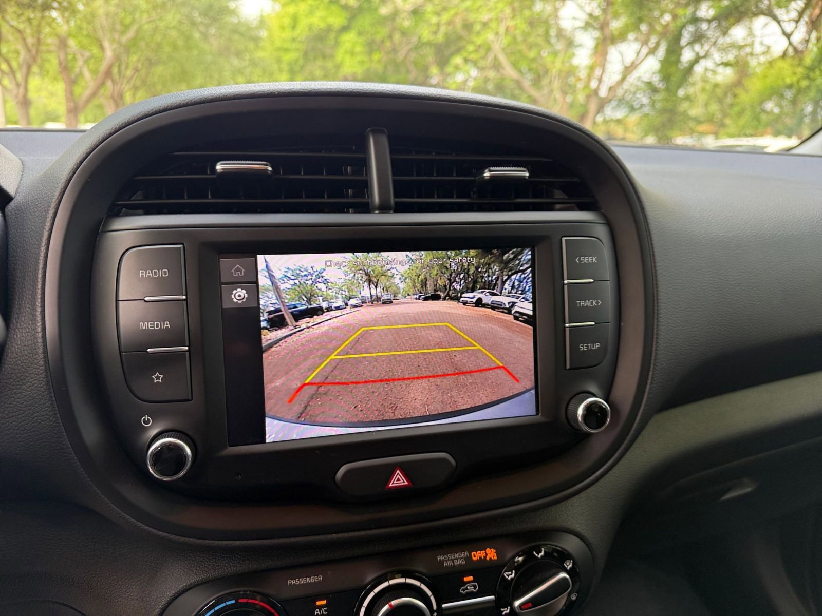 Used 2025 Kia Soul LX w/ LX Technology Package image 21