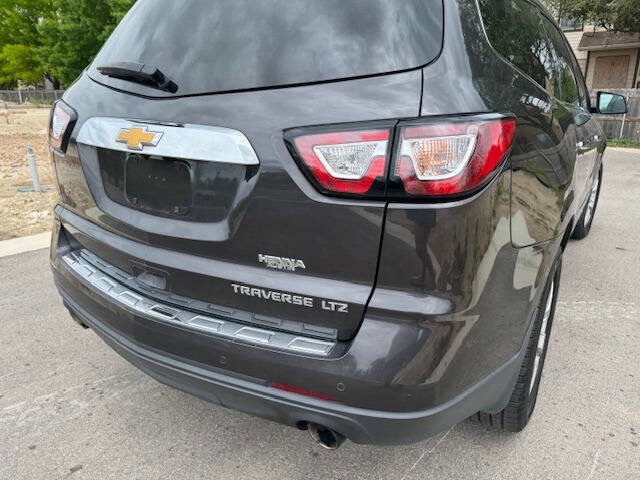 Used 2013 Chevrolet Traverse LTZ FWD image 11