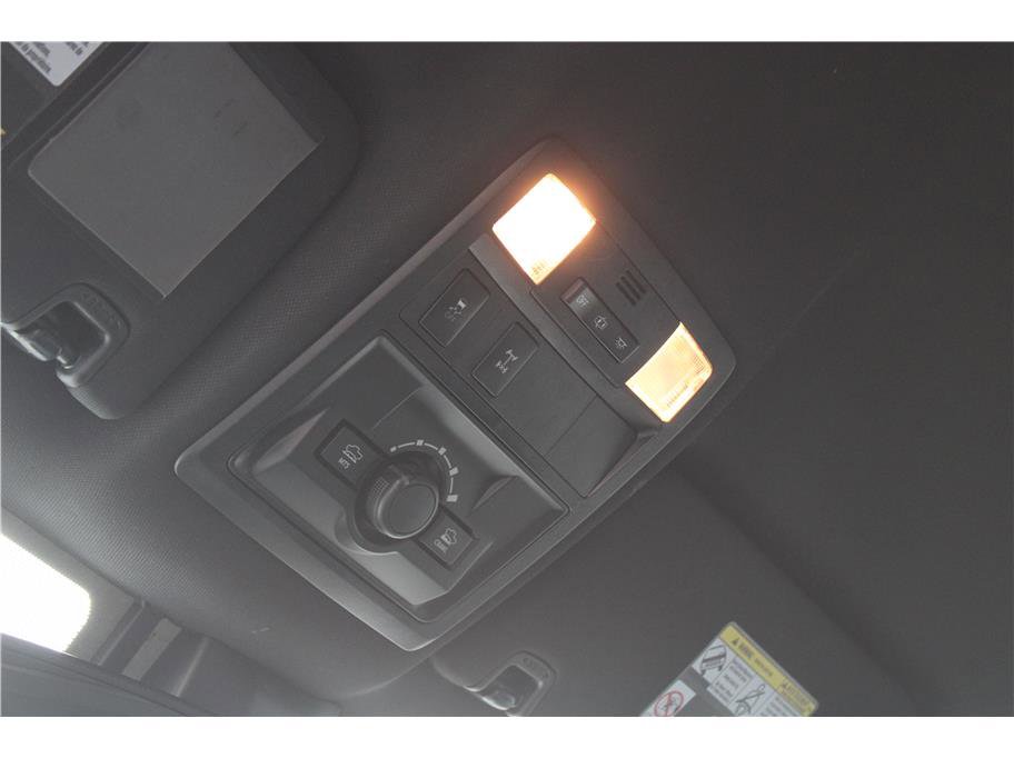 Used 2018 Toyota Tacoma TRD Off-Road w/ Technology Package image 34