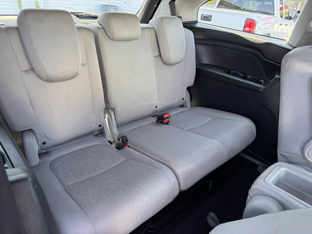 Used 2019 Honda Odyssey EX image 17