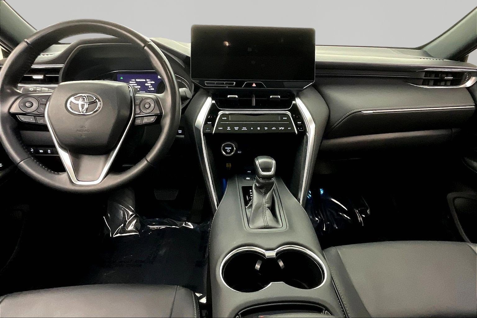 Used 2023 Toyota Venza Nightshade AWD/4WD image 7