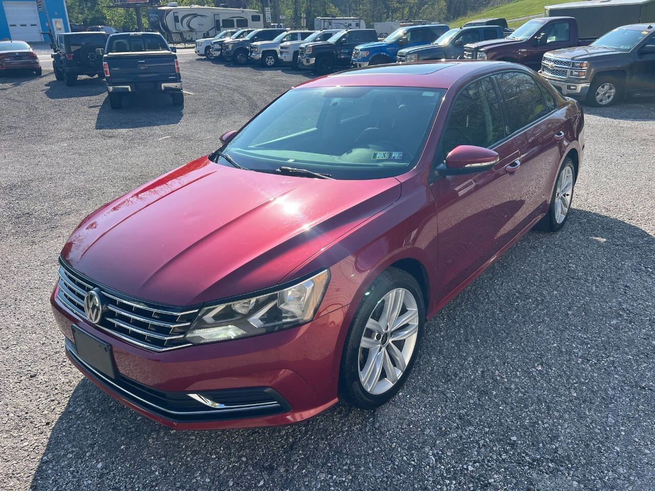 Used 2019 Volkswagen Passat 2.0T Wolfsburg w/ Wheels & Sunroof Package FWD image 3