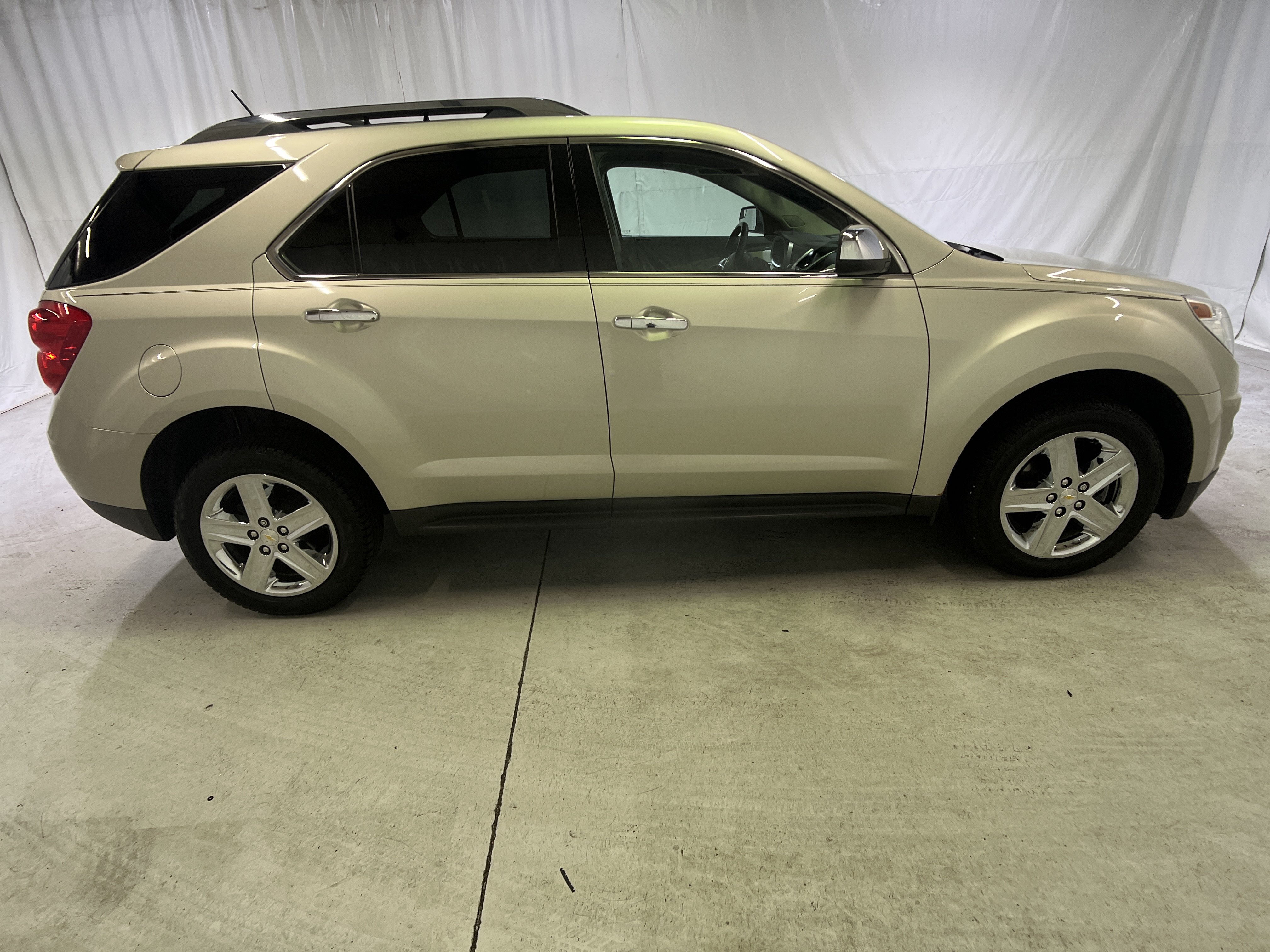 Certified 2014 Chevrolet Equinox LTZ FWD image 12
