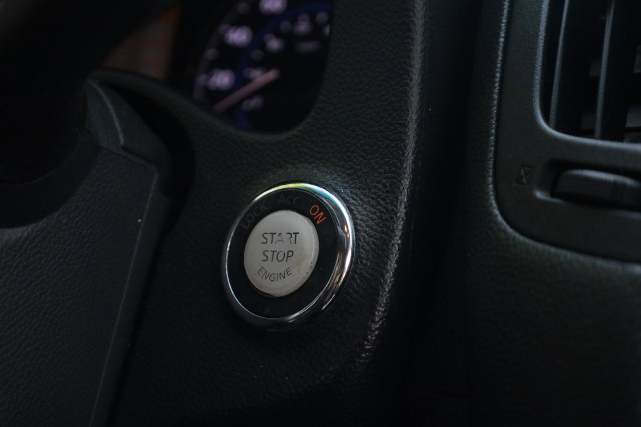 Used 2012 INFINITI G37 Sport w/ Premium Pkg image 8