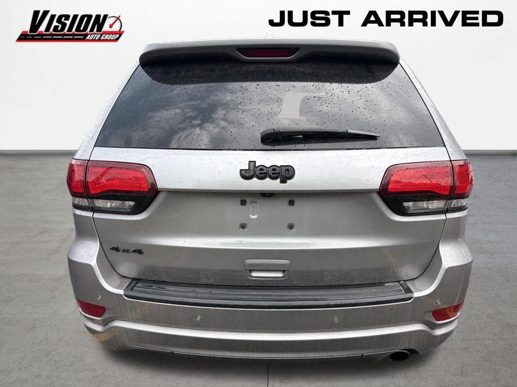 Used 2018 Jeep Grand Cherokee Altitude AWD/4WD image 5