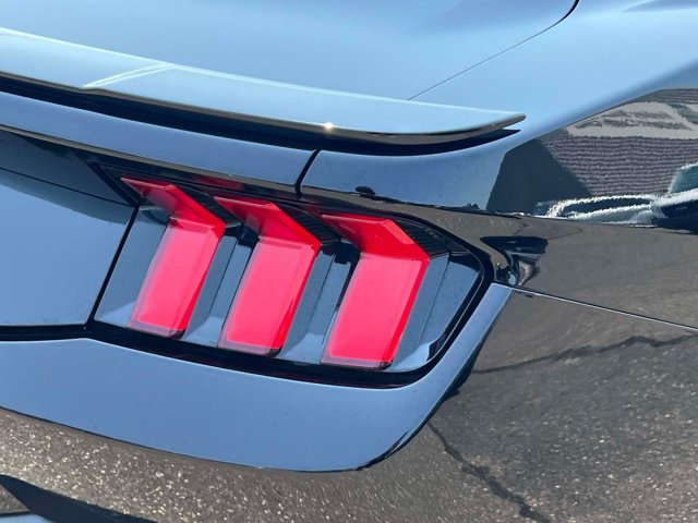 Used 2025 Ford Mustang GT Premium RWD image 10