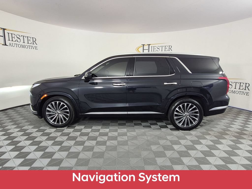 Used 2023 Hyundai Palisade Calligraphy w/ Cargo Package FWD image 7