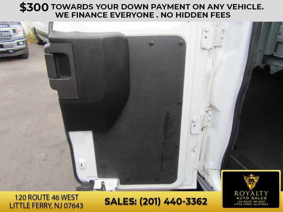 Used 2018 Ford Transit 250 130 Low Roof image 27