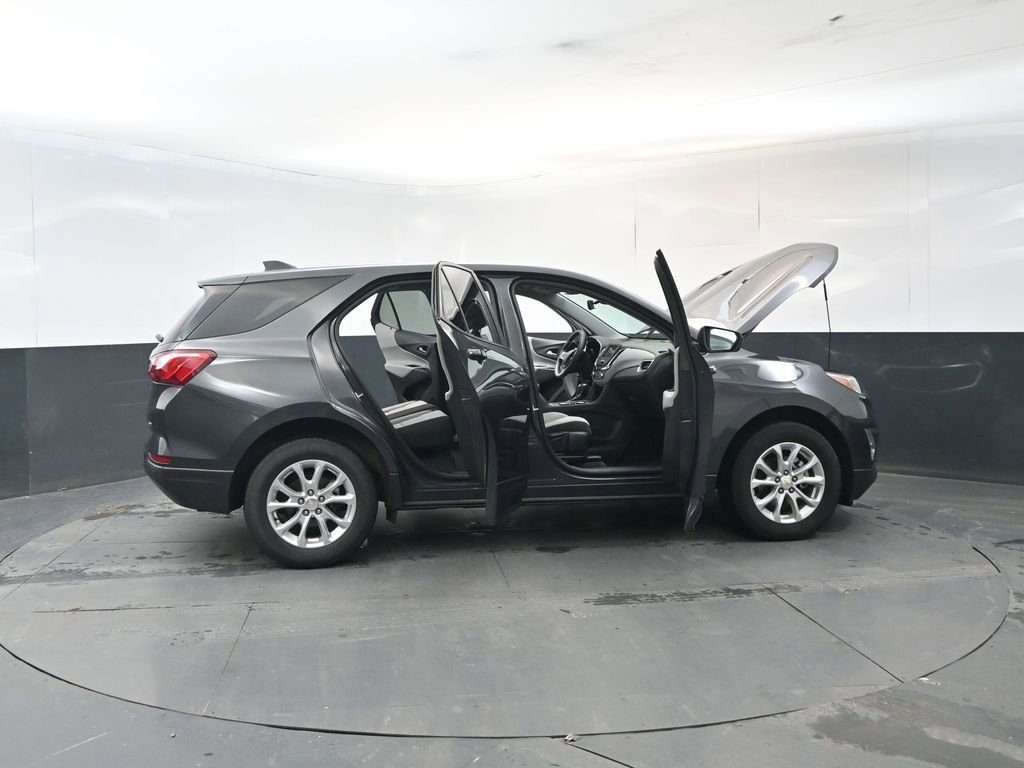 Used 2021 Chevrolet Equinox LS w/ LS Convenience Package image 27