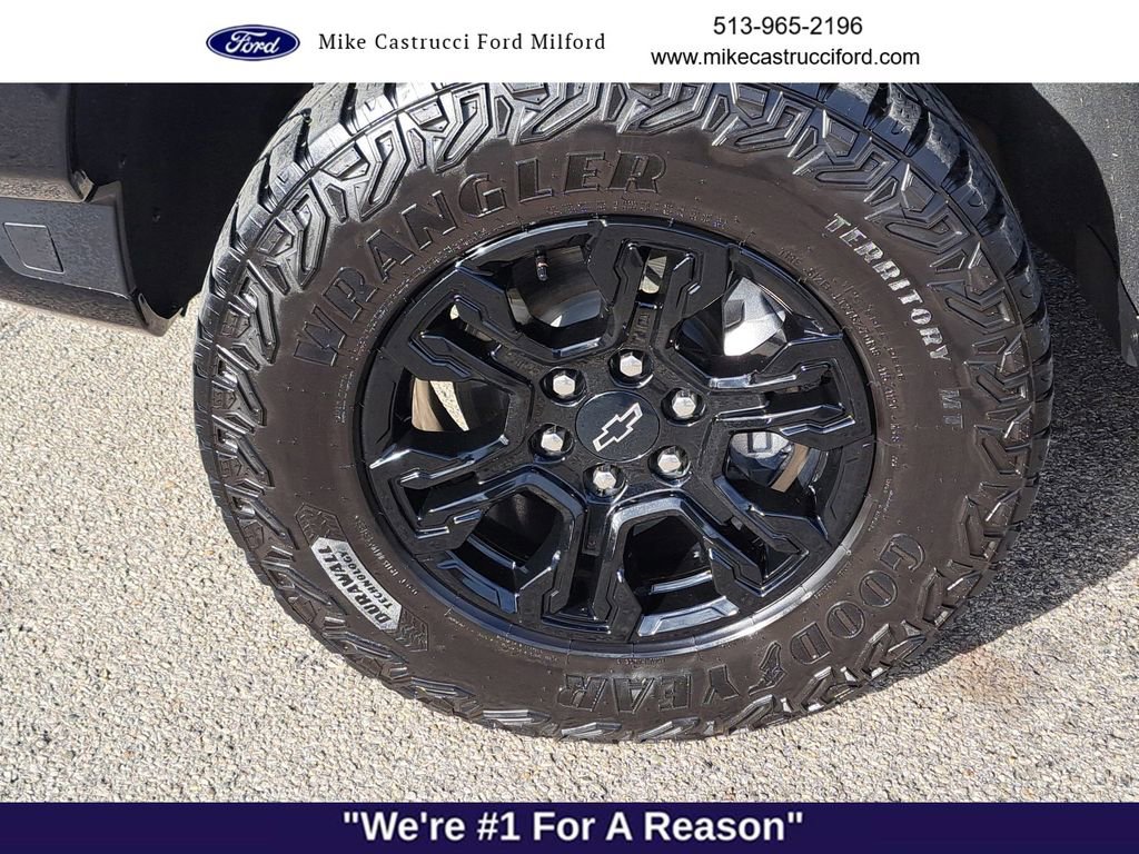 Used 2024 Chevrolet Silverado 1500 ZR2 w/ Technology Package image 9