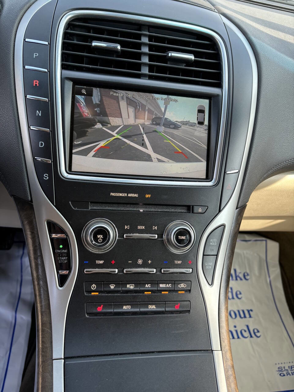 Used 2016 Lincoln MKX Select w/ Select Plus Package image 18