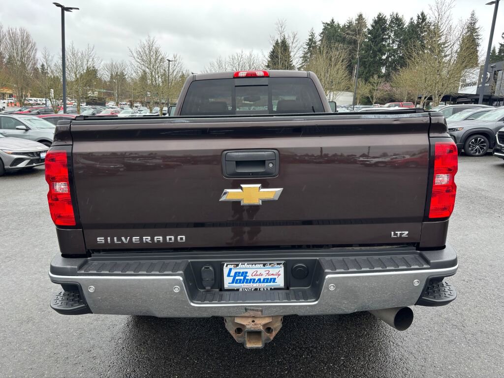Used 2016 Chevrolet Silverado 3500 LTZ image 6