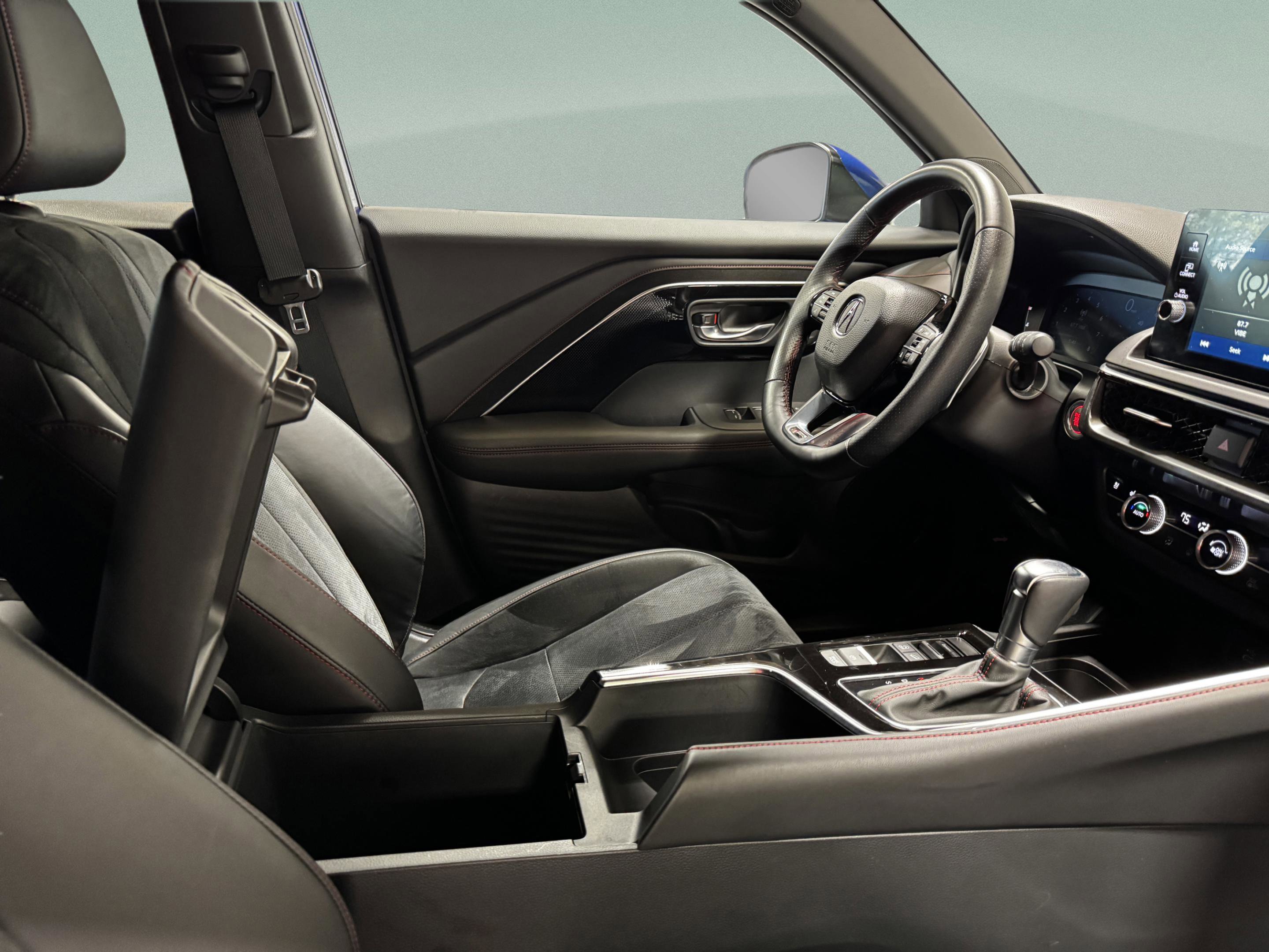 Certified 2025 Acura ADX A-Spec image 26