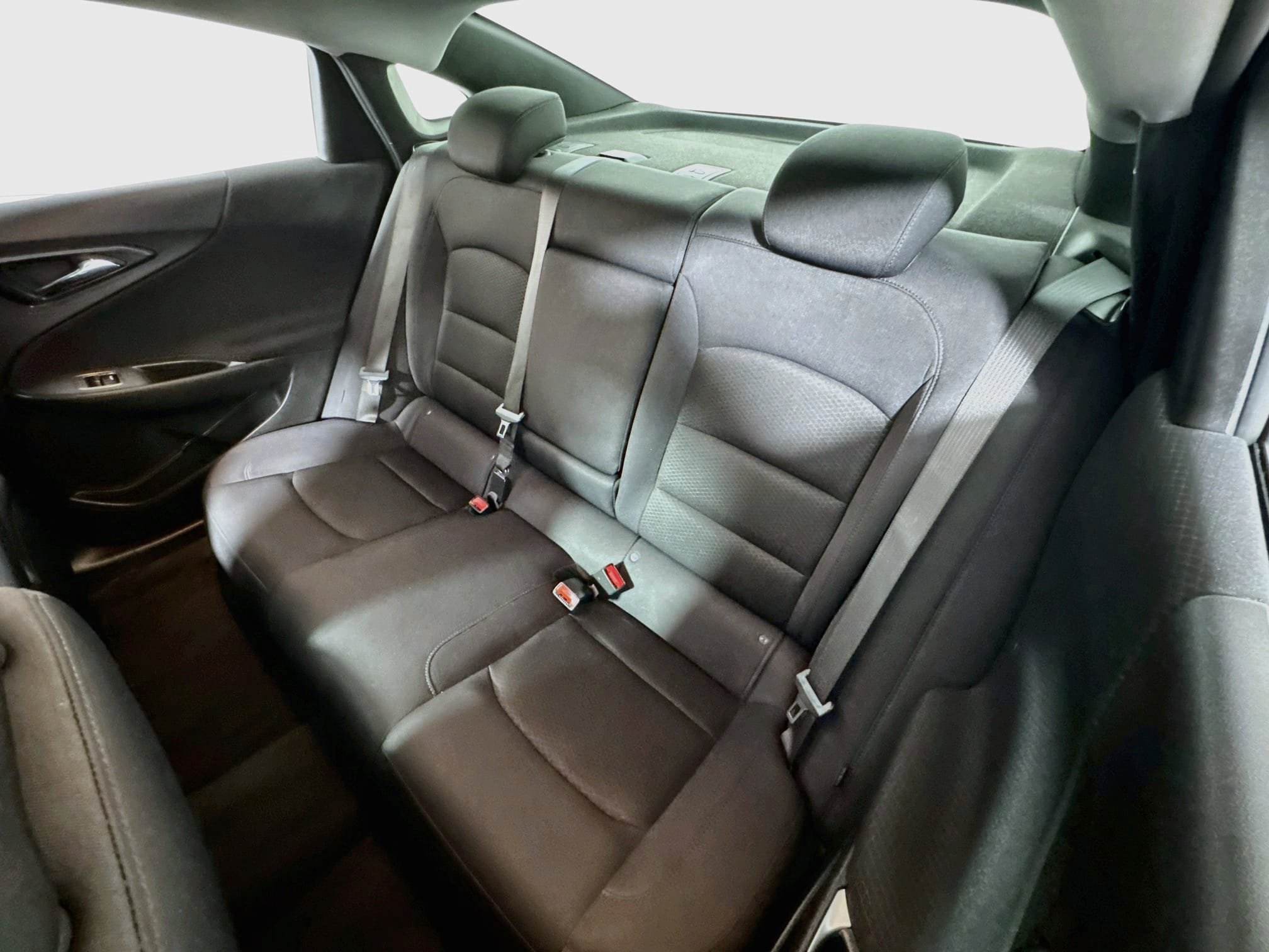 Used 2025 Chevrolet Malibu LT FWD image 22