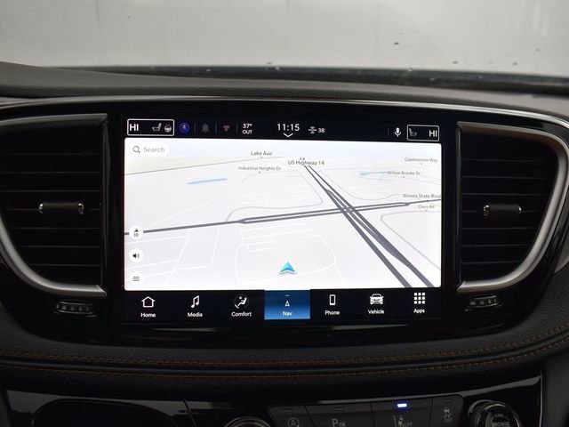 New 2026 Chrysler Pacifica Pinnacle image 24