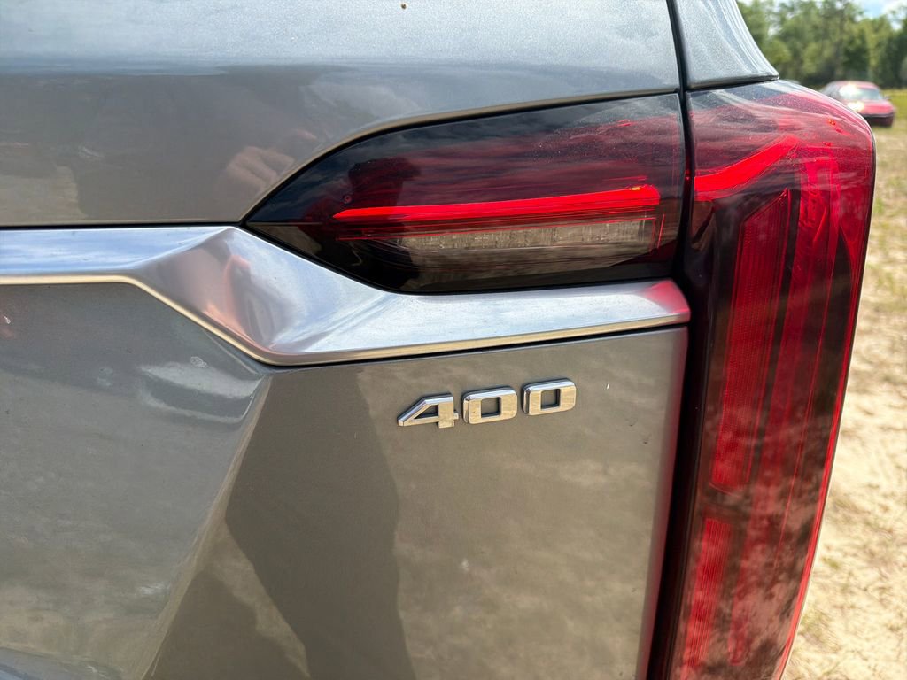 Used 2025 Cadillac XT6 Premium Luxury FWD image 15