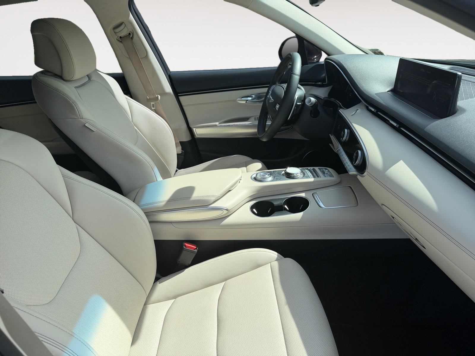 Used 2023 Genesis GV70 2.5T w/ Select Package AWD/4WD image 19