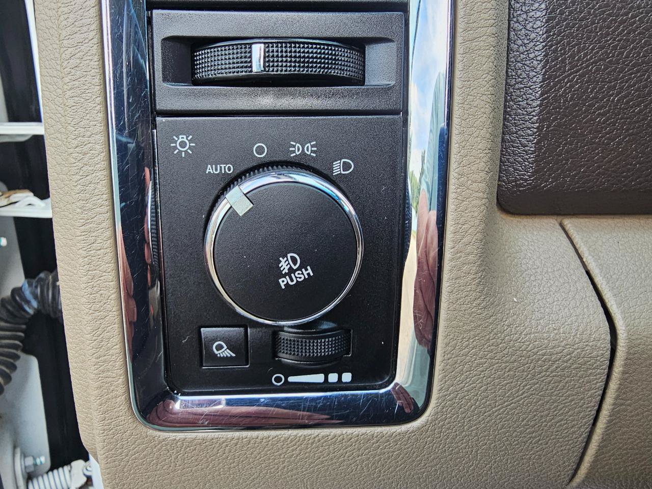 Used 2012 RAM 2500 Longhorn w/ Protection Group AWD/4WD image 33