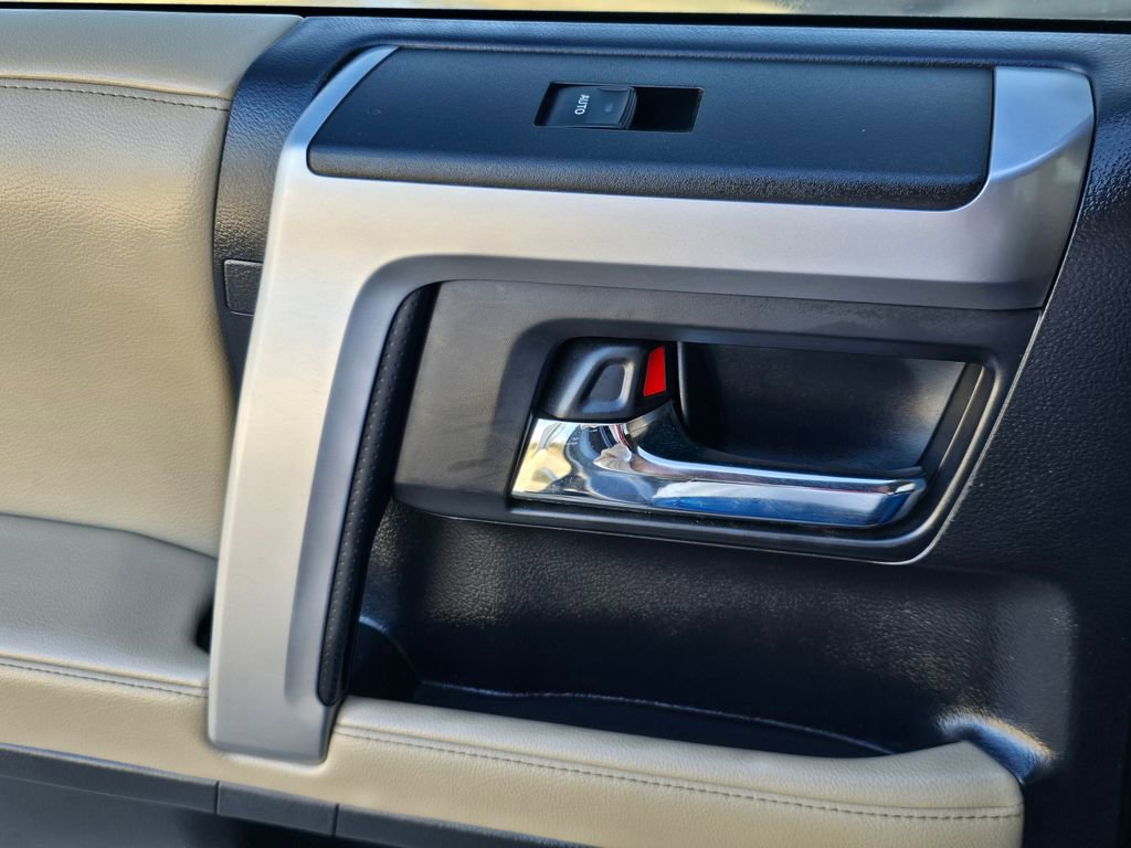 Used 2023 Toyota 4Runner SR5 image 21