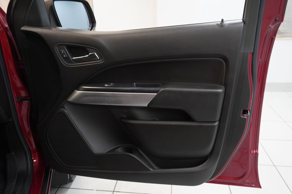Certified 2018 Chevrolet Colorado LT w/ LT Convenience Package AWD/4WD image 32