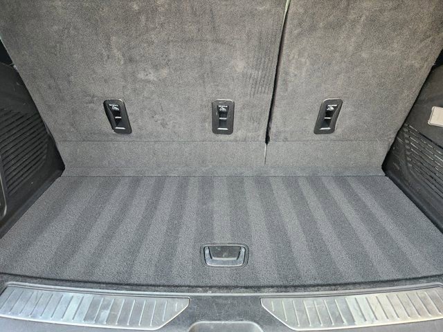 Used 2024 GMC Yukon Denali image 33