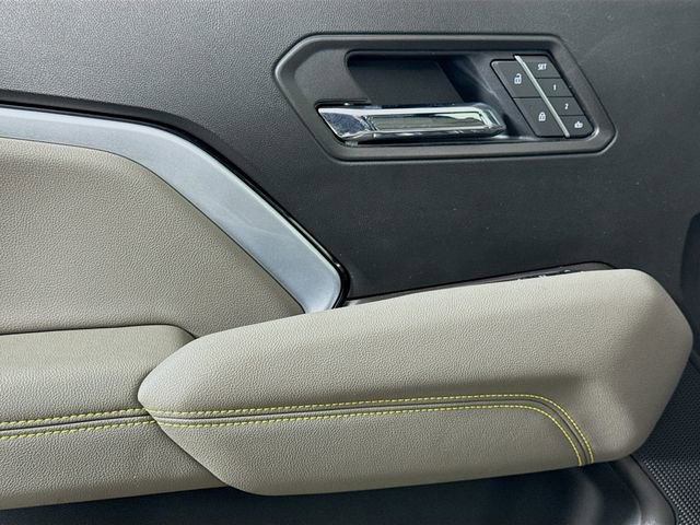 Used 2025 Chevrolet Colorado ZR2 AWD/4WD image 13