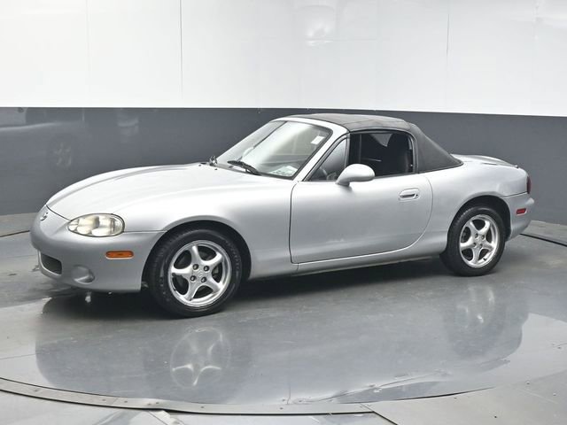 Used 2002 MAZDA MX-5 Miata image 4