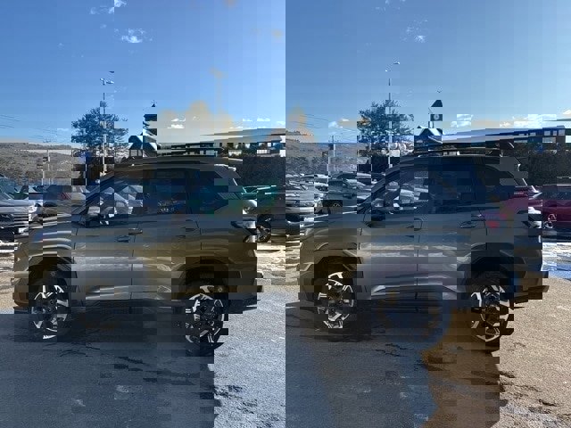 New 2026 Subaru Forester Premium image 9