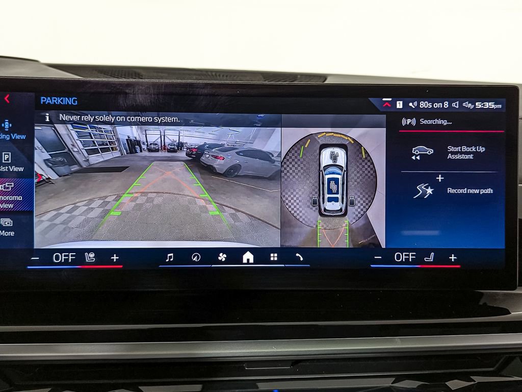 Certified 2025 BMW X7 M60i w/ Executive Package image 25