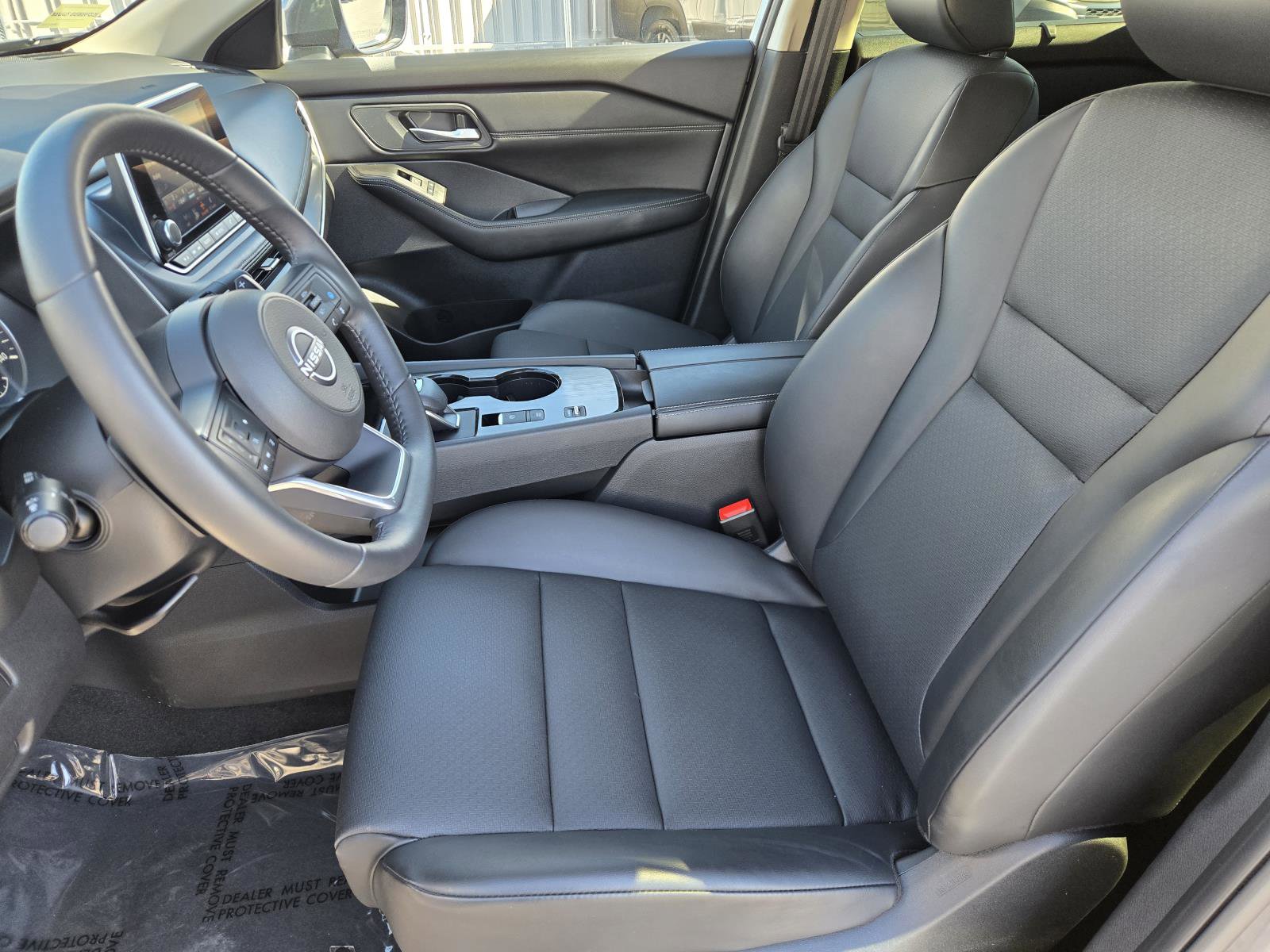 Used 2024 Nissan Rogue SV w/ SV Premium Package FWD image 22