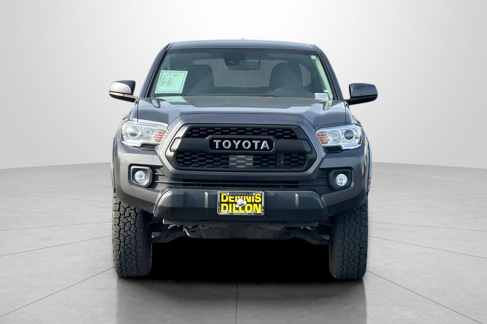 Used 2022 Toyota Tacoma SR5 image 9