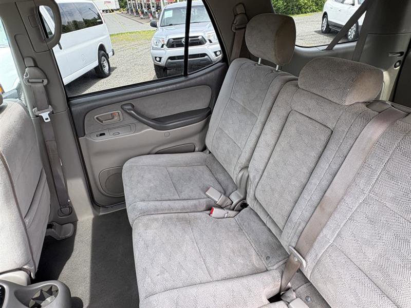 Used 2005 Toyota Sequoia SR5 AWD/4WD image 12