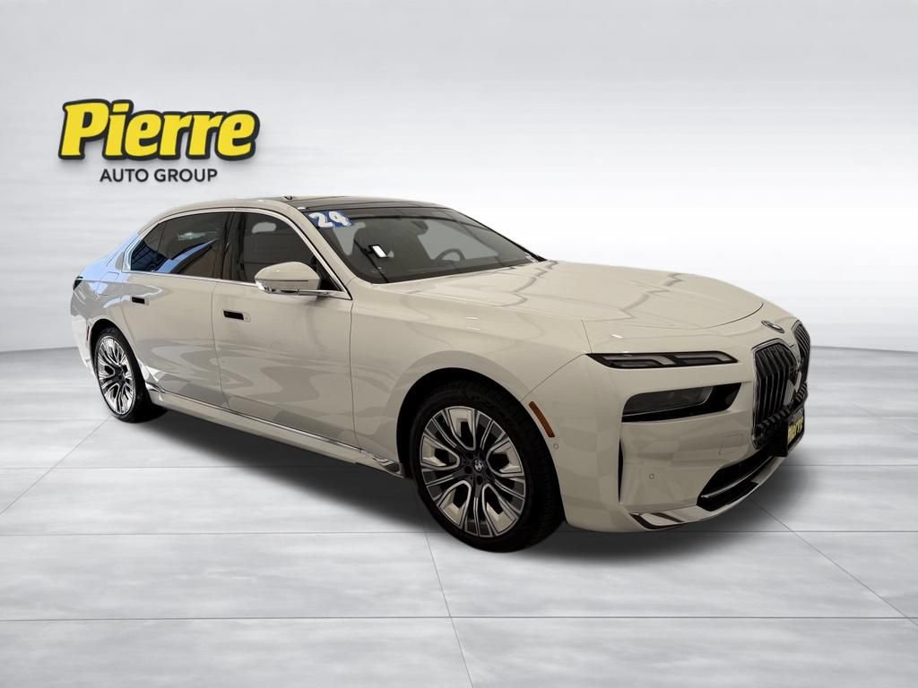 Used 2024 BMW i7 xDrive60 AWD/4WD image 6