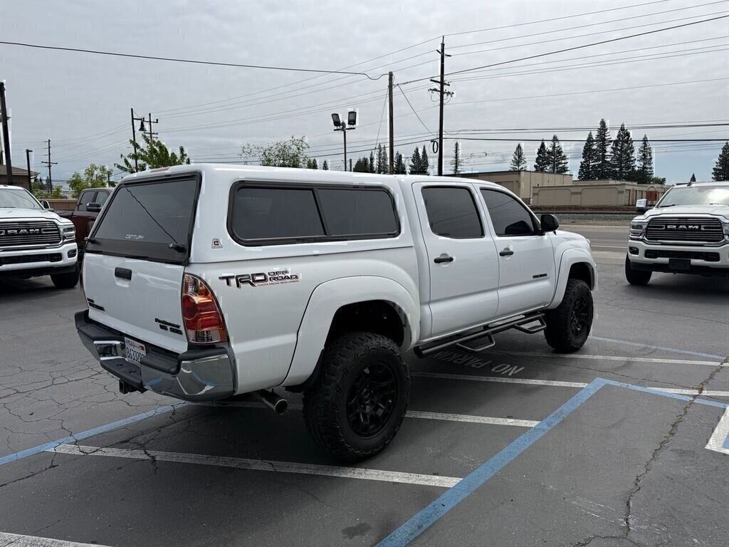 Used 2013 Toyota Tacoma PreRunner w/ SR5 Pkg RWD image 5