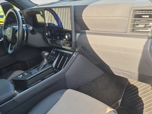 Used 2026 Lexus GX 550 AWD/4WD image 21