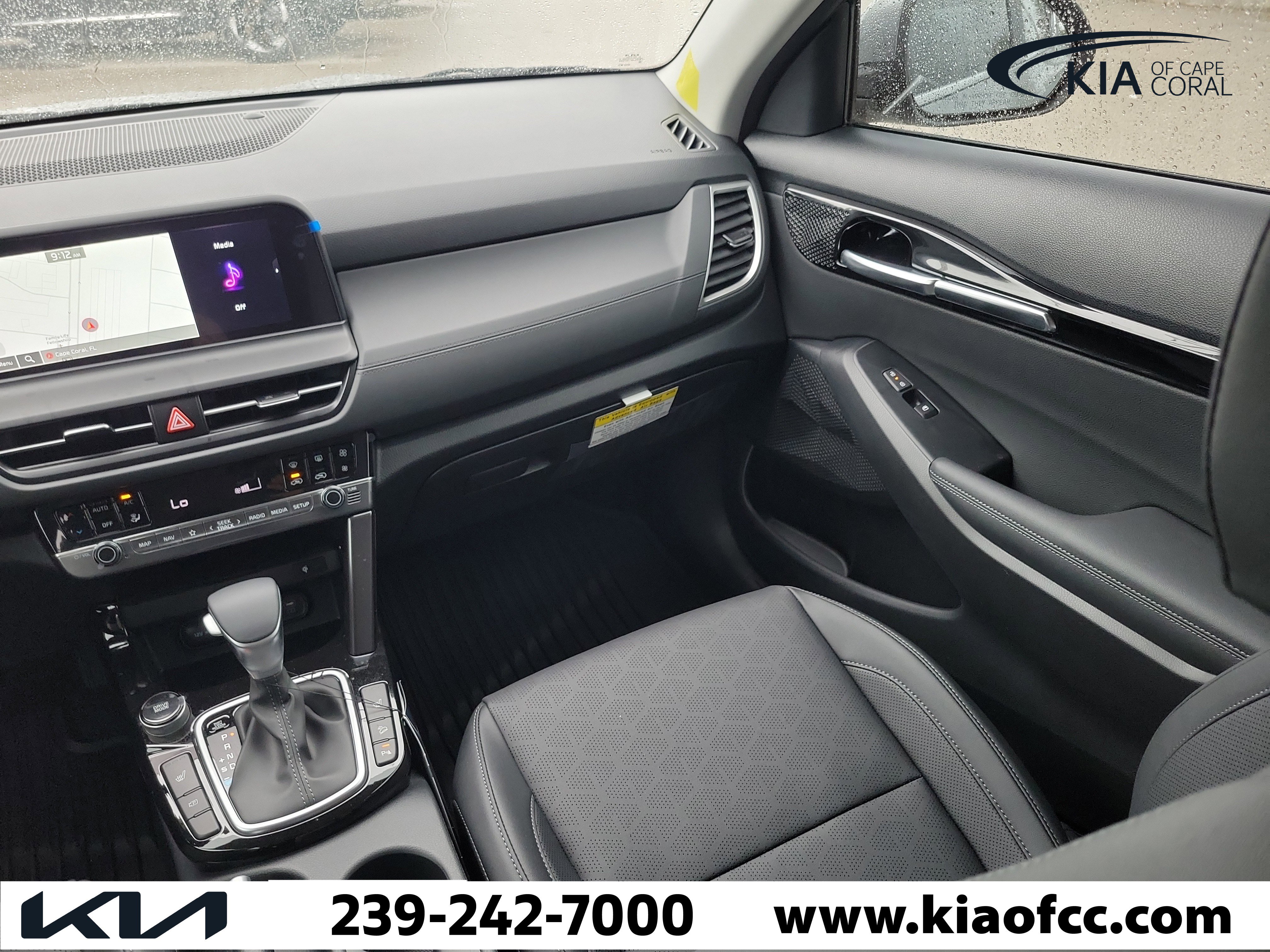 New 2026 Kia Seltos EX FWD image 16