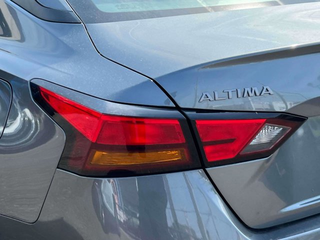 Used 2023 Nissan Altima 2.5 SV FWD image 10
