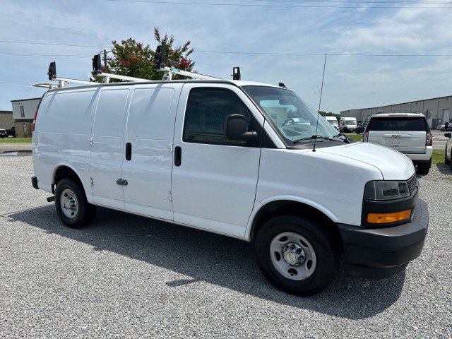 Used 2022 Chevrolet Express 2500 w/ Driver Convenience Package RWD image 5
