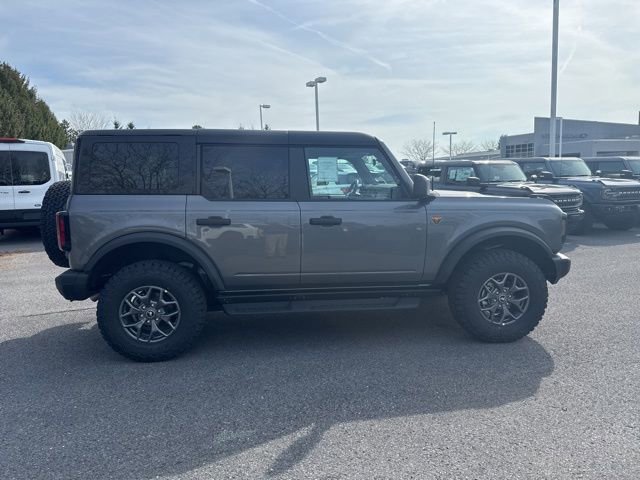 New 2025 Ford Bronco Badlands image 7