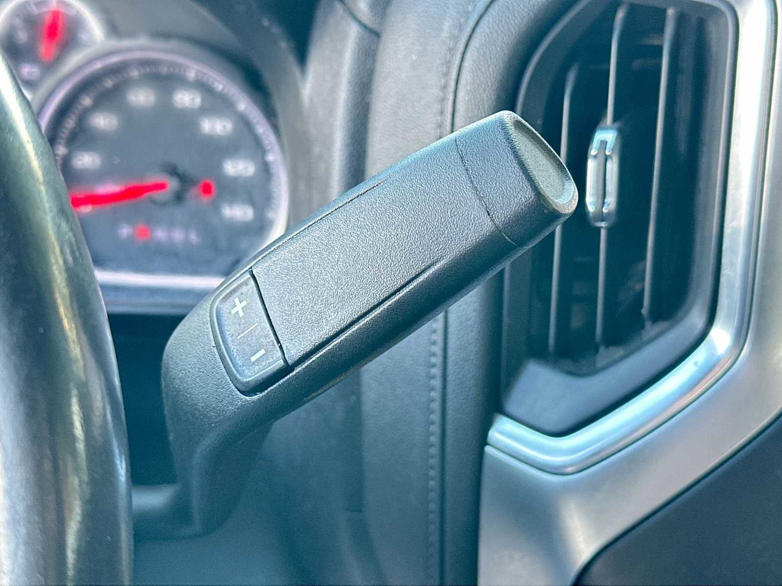 Used 2023 Chevrolet Silverado 2500 LT w/ Convenience Package image 21