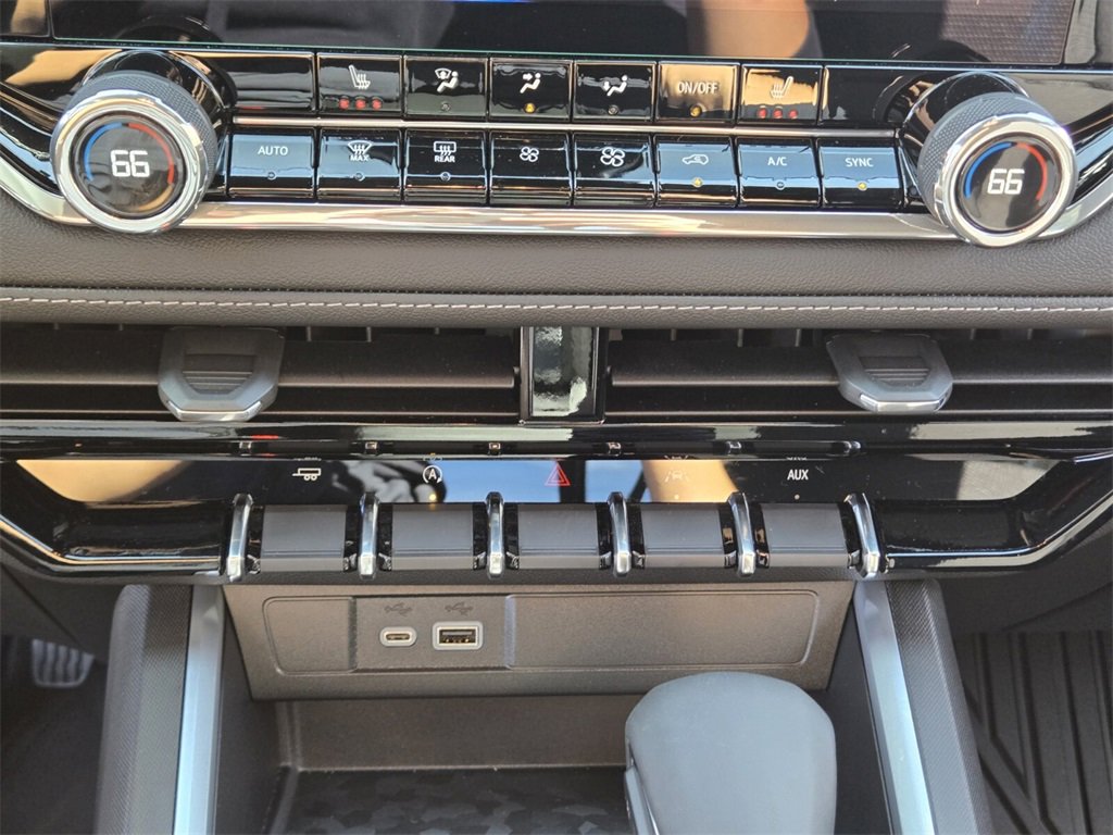 New 2026 Chevrolet Colorado LT w/ Advanced Trailering Package image 17