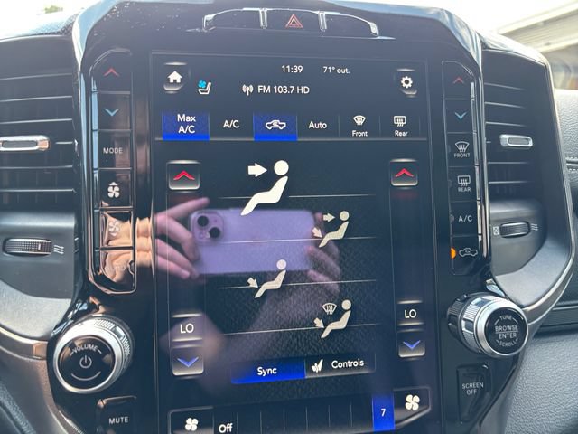 Used 2020 RAM 1500 Sport w/ Leather & Sound Group AWD/4WD image 17