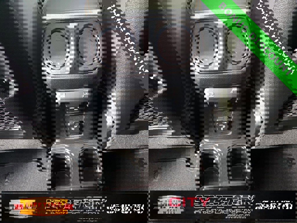 New 2025 Jeep Gladiator Mojave image 27