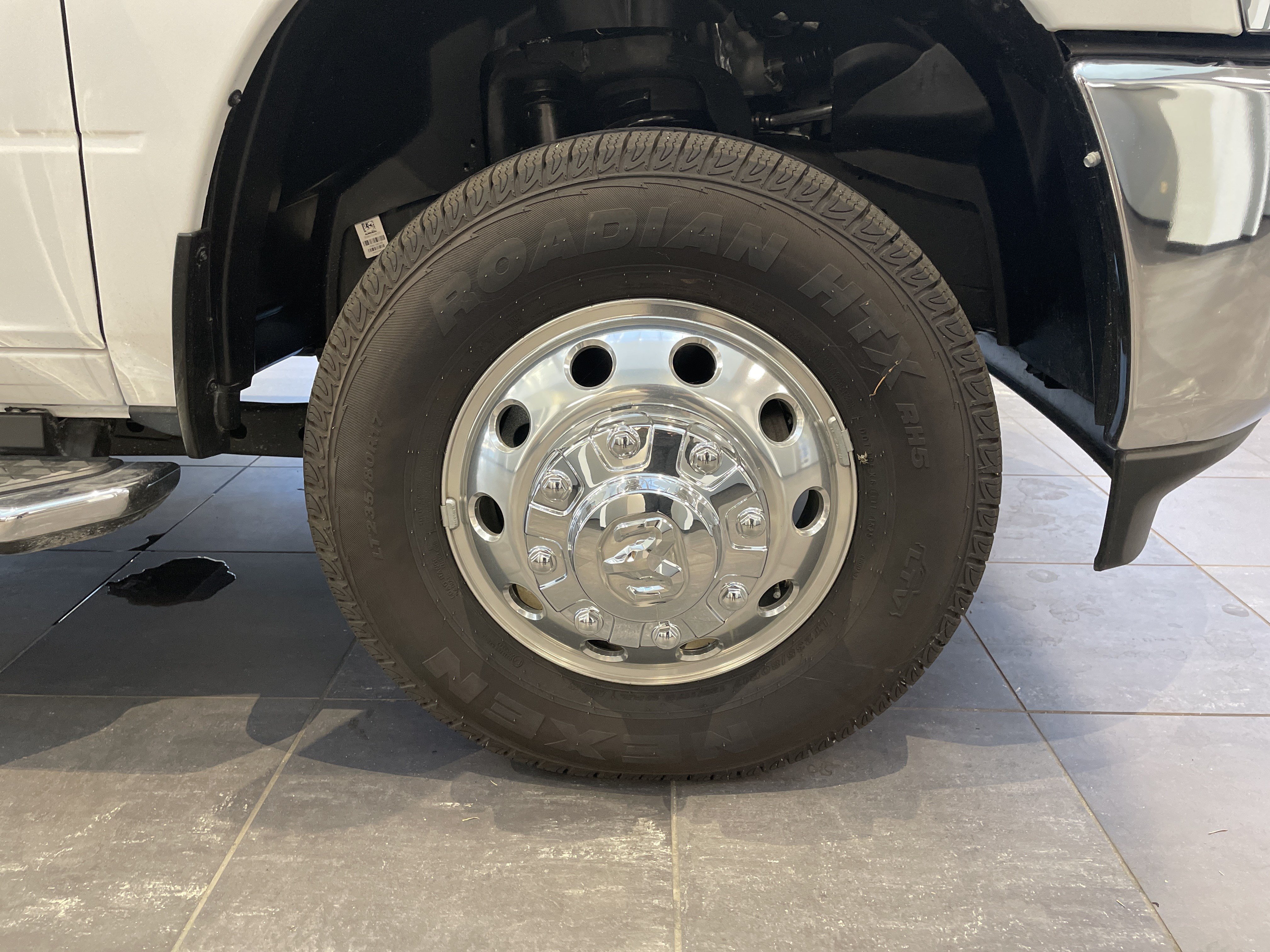 New 2026 RAM 3500 Laramie w/ Max Tow Package AWD/4WD image 11