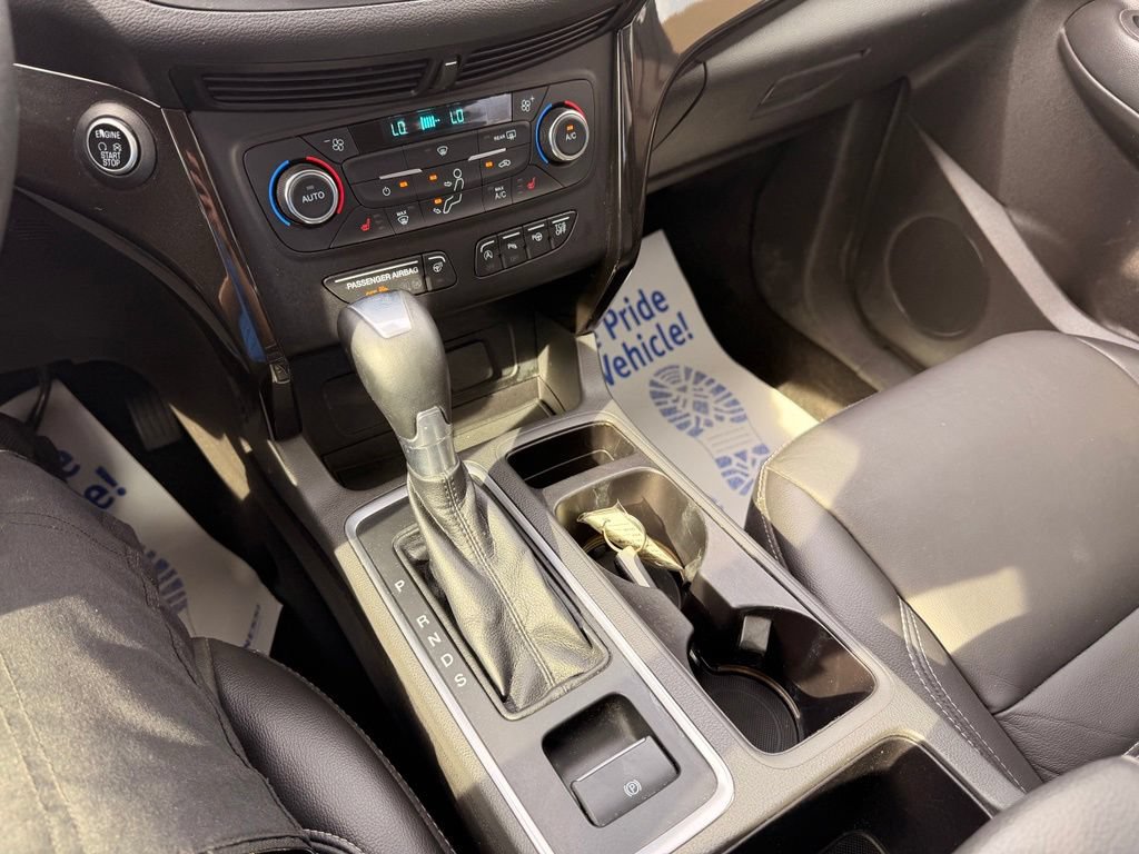 Used 2017 Ford Escape Titanium w/ Equipment Group 301A AWD/4WD image 24