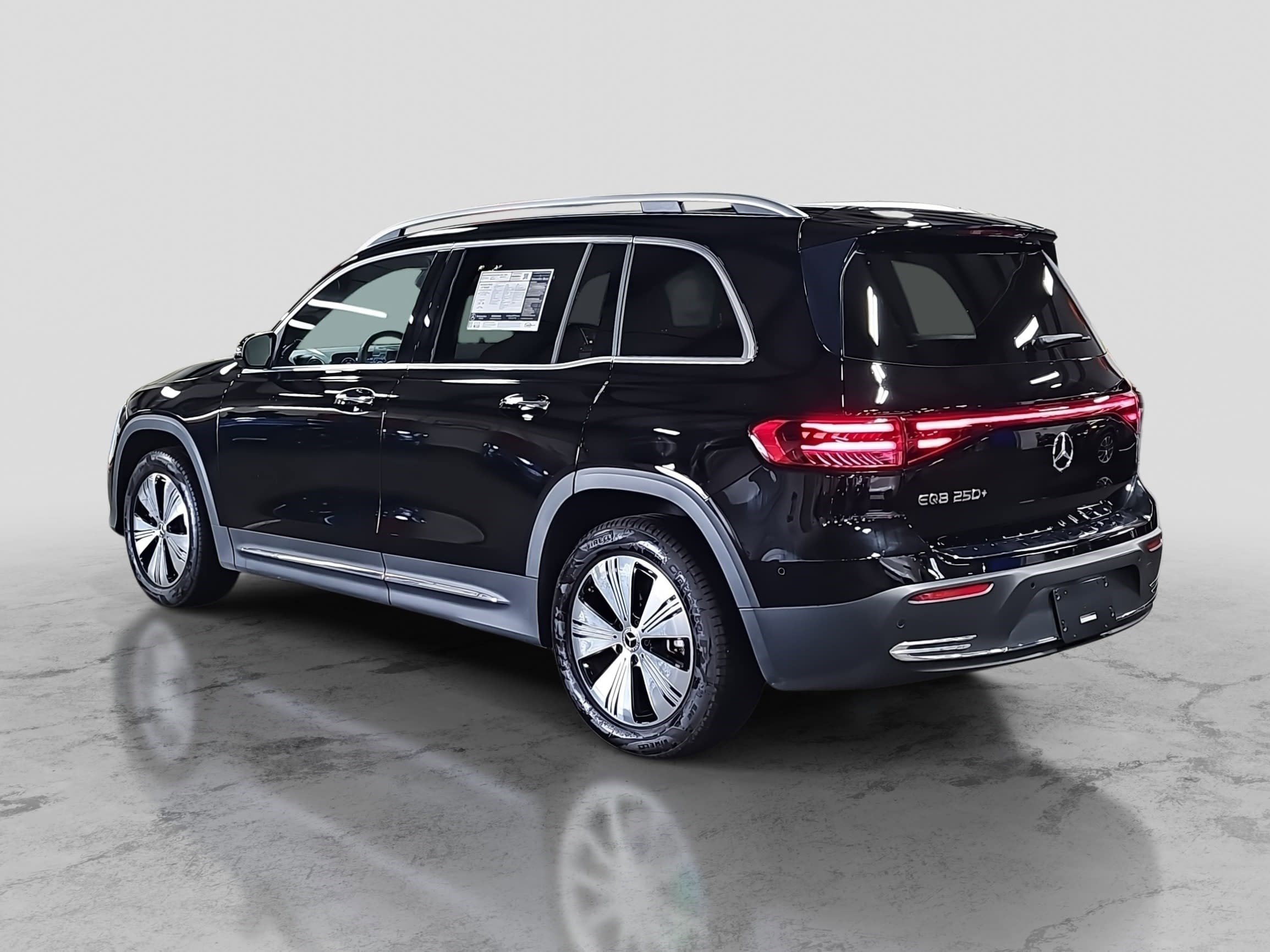 Certified 2024 Mercedes-Benz EQB 250+ image 8